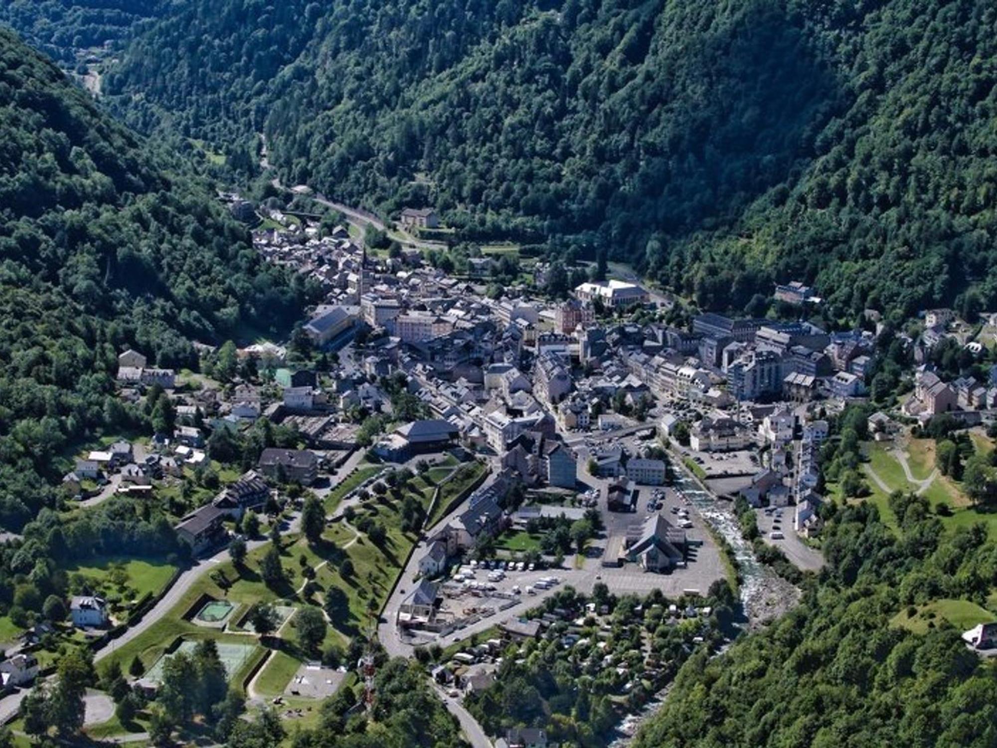 Appartement T2 A Cauterets, Proche Telecabine Avec Parking Et Local Ski - Fr-1-401-198 Kültér fotó